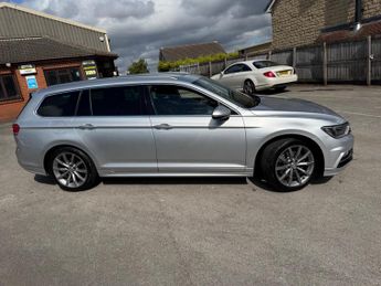 Volkswagen Passat 2.0 TDI R-Line DSG Euro 6 (s/s) 5dr