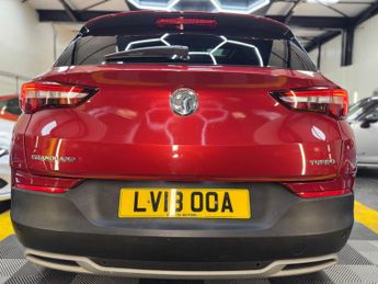 Vauxhall Grandland X 1.2 Turbo Elite Nav Auto Euro 6 (s/s) 5dr