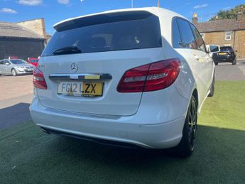 Mercedes-Benz B Class 1.6 B180 BlueEfficiency Sport 7G-DCT Euro 5 (s/s) 5dr