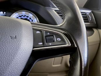 Skoda Superb 2.0 TDI SE L DSG Euro 6 (s/s) 5dr
