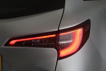 Toyota Corolla 1.8 VVT-h Icon Tech Touring Sports CVT Euro 6 (s/s) 5dr