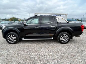 Nissan Navara 2.3 dCi Tekna Auto 4WD Euro 6 4dr