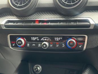 Audi Q2 1.4 TFSI CoD S line S Tronic Euro 6 (s/s) 5dr