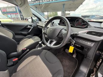 Peugeot 208 1.2 e-VTi PureTech Allure EGC Euro 5 (s/s) 5dr