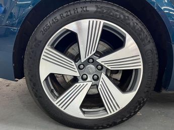 Audi e-tron 55 Launch Edition Auto quattro 5dr 95kWh