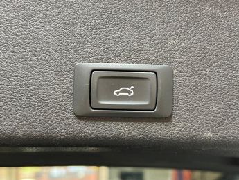 Audi e-tron 55 Launch Edition Auto quattro 5dr 95kWh