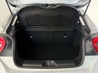 Mercedes-Benz A Class 1.6 A180 SE 7G-DCT Euro 6 (s/s) 5dr