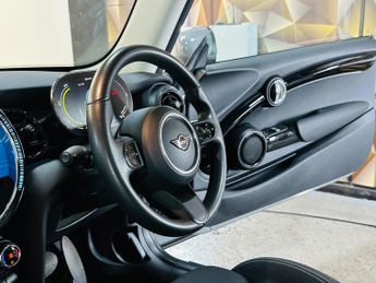 MINI Electric Hatch Cooper SE 32.6kWh Level 1 Auto 3dr