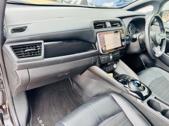 Nissan Leaf 39kWh N-Connecta Auto 5dr