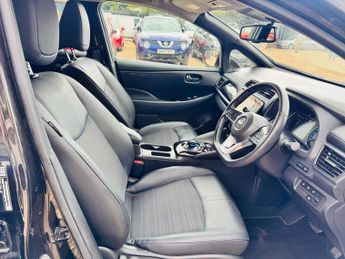 Nissan Leaf 39kWh N-Connecta Auto 5dr