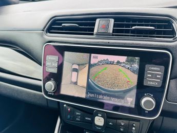 Nissan Leaf 39kWh N-Connecta Auto 5dr