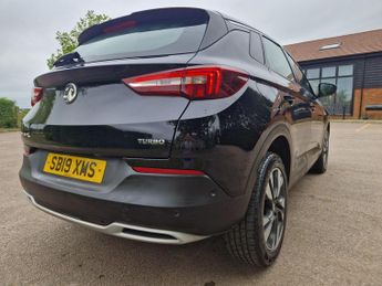 Vauxhall Grandland X 1.2 Turbo Sport Nav Auto Euro 6 (s/s) 5dr