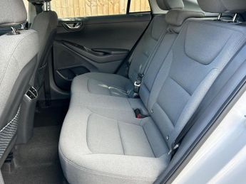 Hyundai IONIQ 38.3kWh Premium Auto 5dr