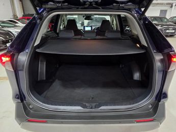 Toyota RAV4 2.5 VVT-h Design CVT Euro 6 (s/s) 5dr