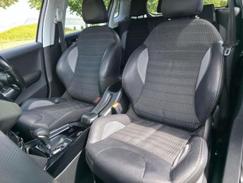 Peugeot 2008 1.2 PureTech Allure EAT Euro 6 (s/s) 5dr