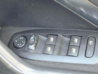 Peugeot 2008 1.2 PureTech Allure EAT Euro 6 (s/s) 5dr