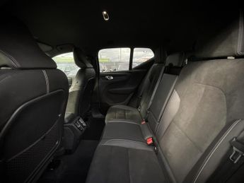 Volvo Xc40 R-DESIGN T3 AUTO