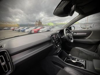 Volvo Xc40 R-DESIGN T3 AUTO