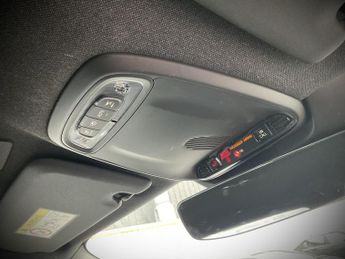 Volvo Xc40 R-DESIGN T3 AUTO