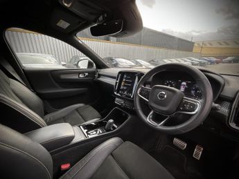 Volvo Xc40 R-DESIGN T3 AUTO