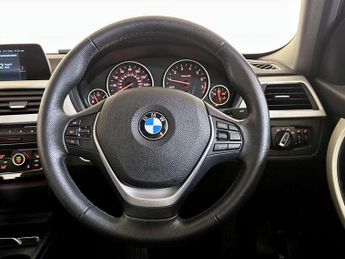 BMW 3 Series 2.0 320i SE Euro 6 (s/s) 4dr