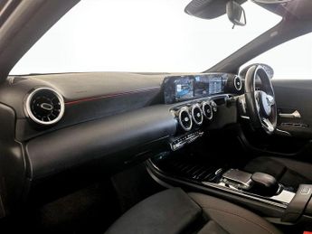 Mercedes-Benz A Class 2.0 A200d AMG Line 8G-DCT Euro 6 (s/s) 5dr