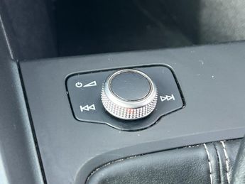 Audi A1 1.0 TFSI 25 S line Sportback S Tronic Euro 6 (s/s) 5dr
