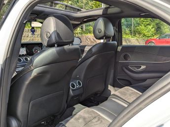 Mercedes-Benz E Class 2.0 E220d AMG Line (Premium) G-Tronic+ Euro 6 (s/s) 4dr
