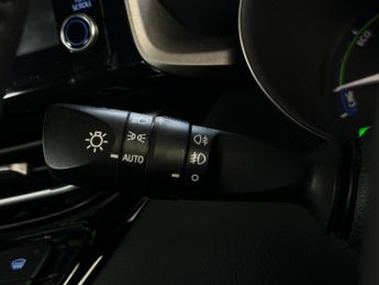 Toyota C-HR 1.8 VVT-h Icon CVT Euro 6 (s/s) 5dr