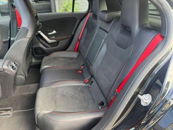 MERCEDES-BENZ A-CLASS 2.0 A35 AMG (Premium Plus) Hatchback 5dr Petrol SpdS DCT 4MATIC 