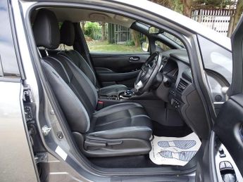 Nissan Leaf 39kWh Tekna Auto 5dr