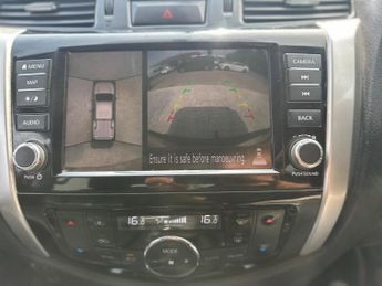 Nissan Navara 2.3 dCi Tekna Auto 4WD Euro 6 4dr