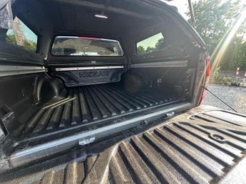 Nissan Navara 2.3 dCi Tekna Auto 4WD Euro 6 4dr