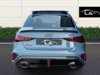 Audi RS3 2.5 TFSI Carbon Black S Tronic quattro Euro 6 (s/s) 4dr