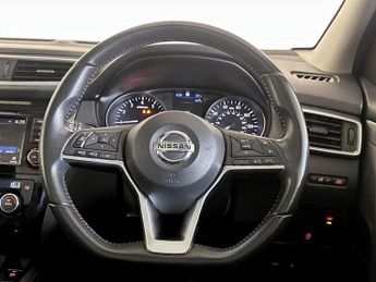 Nissan Qashqai 1.3 DIG-T N-Motion Euro 6 (s/s) 5dr