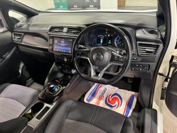 Nissan Leaf 40kWh Acenta Auto 5dr