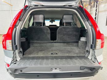 Volvo XC90 2.4 D5 R-Design SE (Premium Pack) Geartronic AWD 5dr