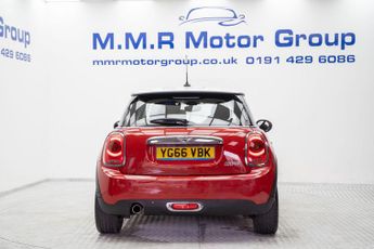MINI Hatch 1.5 Cooper Auto Euro 6 (s/s) 3dr