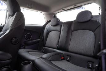 MINI Hatch 1.5 Cooper Auto Euro 6 (s/s) 3dr