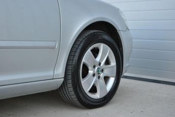 Skoda Octavia 1.6 TDI Elegance DSG Euro 5 5dr