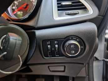 Vauxhall Astra 1.6 16v SRi Euro 5 5dr