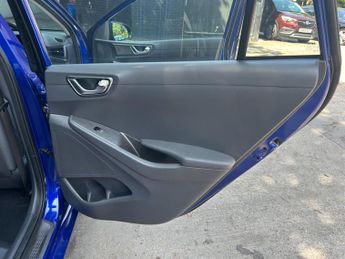 Hyundai IONIQ 38.3kWh Premium Auto 5dr