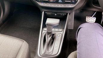 Hyundai Bayon 1.0 T-GDi MHEV Premium DCT Euro 6 (s/s) 5dr