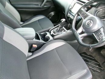 Nissan Qashqai 1.3 DIG-T Acenta Premium DCT Auto Euro 6 (s/s) 5dr