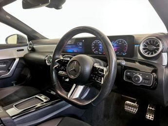 Mercedes-Benz CLA 1.3 CLA200h MHEV AMG Line (Executive) Coupe 7G-DCT Euro 6 (s/s) 