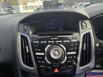 Ford Focus 1.6 Titanium Navigator Powershift Euro 5 5dr