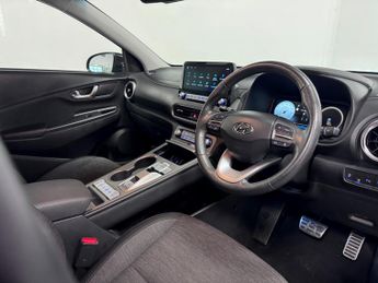 Hyundai KONA 39kWh Premium SUV 5dr Electric Auto (10.5kW Charger) (136 ps)