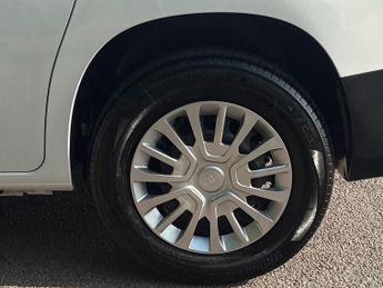 Toyota PROACE CITY 50kWh Icon Short Panel Van Auto SWB 6dr