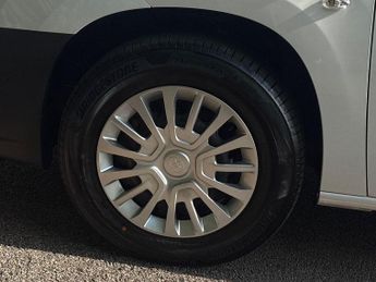 Toyota PROACE CITY 50kWh Icon Short Panel Van Auto SWB 6dr