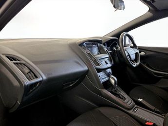 Ford Focus 1.0T EcoBoost ST-Line Auto Euro 6 (s/s) 5dr